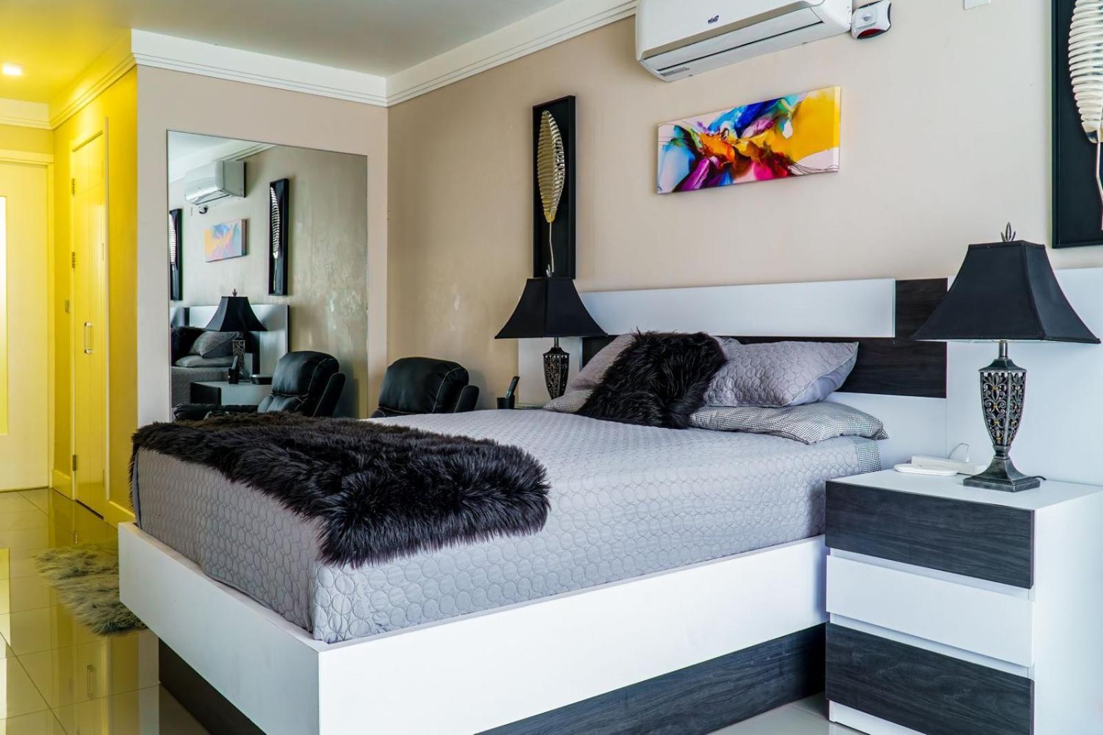 20South Lux Apartments 1Br 킹스톤 외부 사진